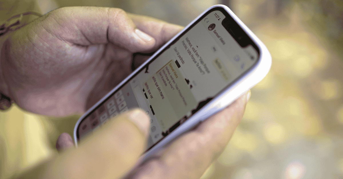 Creative Prompts to Start Conversations with Strangers